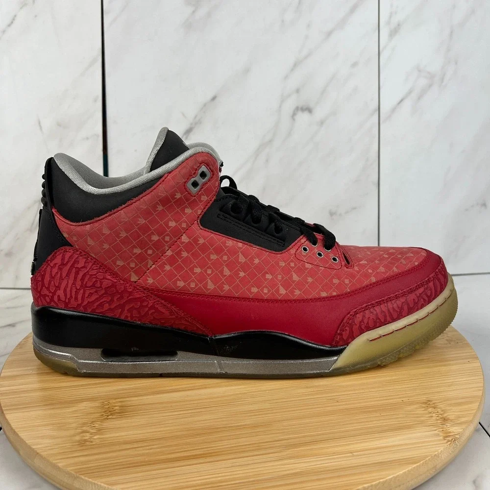 Nike Air Jordan 3 Retro Doernbecher 2013 Mens Size 12.5 Red Sneakers 437536-600